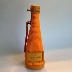 Veuve Clicquot Brut Champagne Orange Insulated Jacket NEW